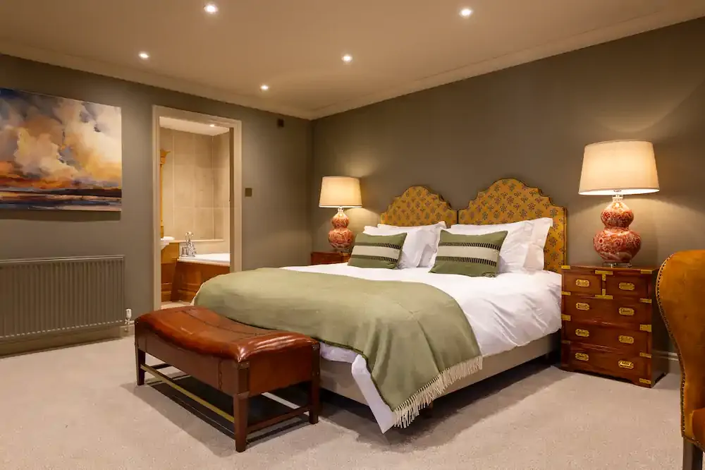 A bedroom at Woodlands Oakdale